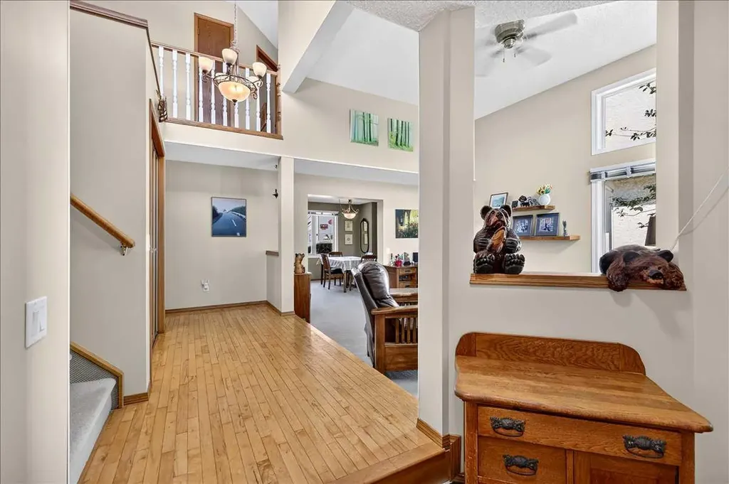 14 Hawkdale Gate NW Calgary AB T3G 2W6