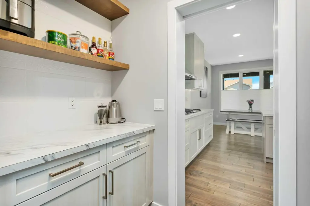 132 Hollman Close E Penhold AB T0M 1R0