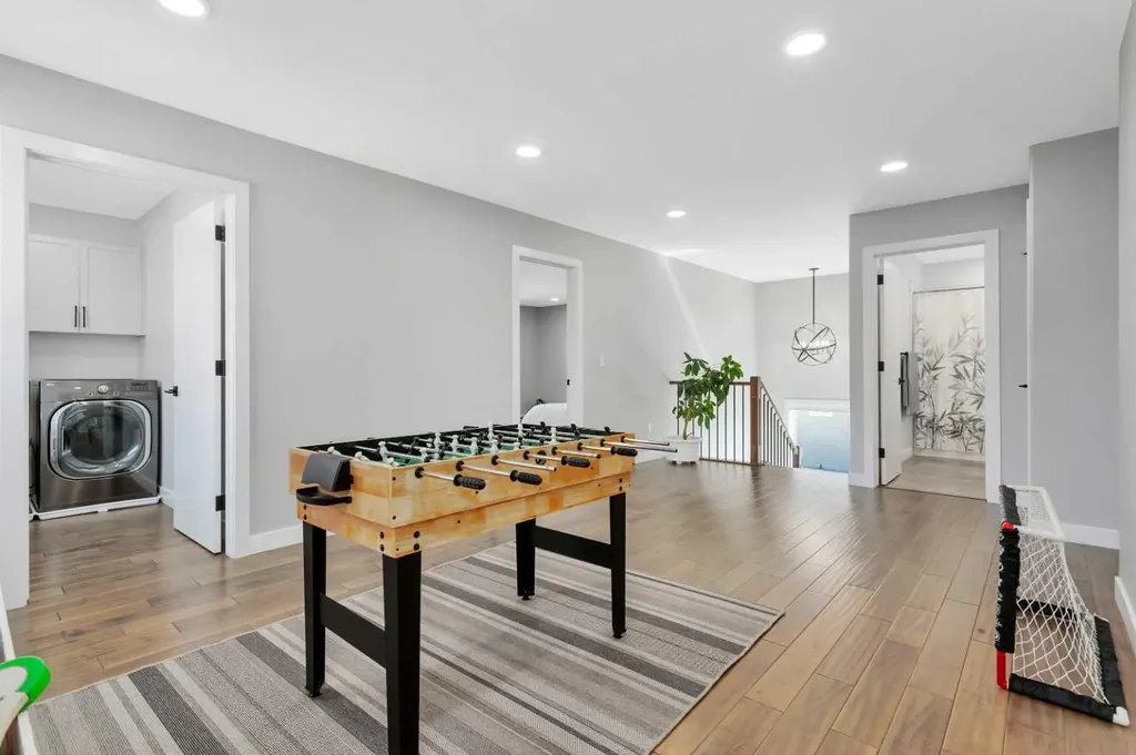 132 Hollman Close E Penhold AB T0M 1R0