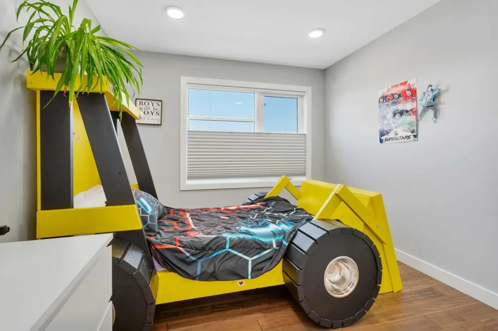 132 Hollman Close E Penhold AB T0M 1R0