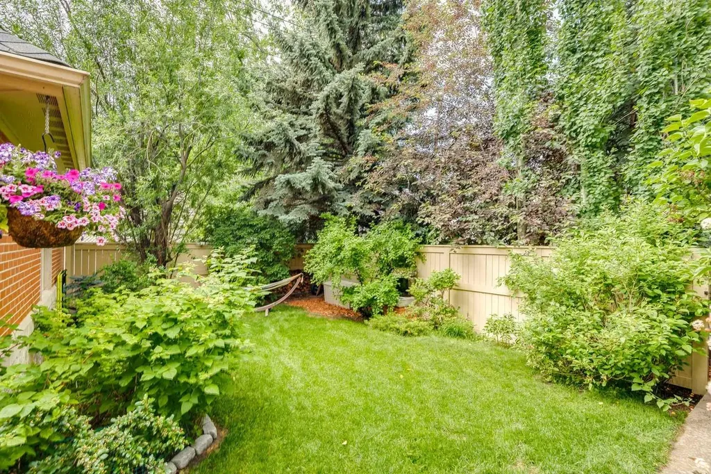 729 Riverdale Avenue SW Calgary AB T2S 0Y4