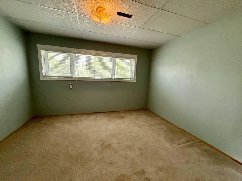 178 Hansen Drive Hinton AB T7V 1J2