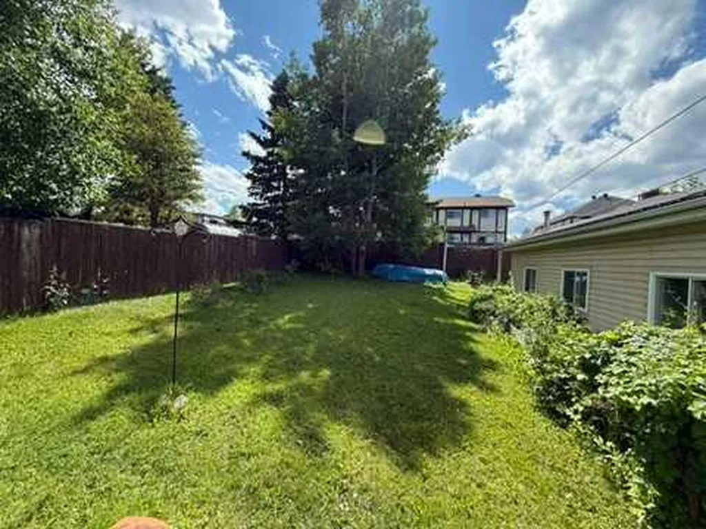 178 Hansen Drive Hinton AB T7V 1J2