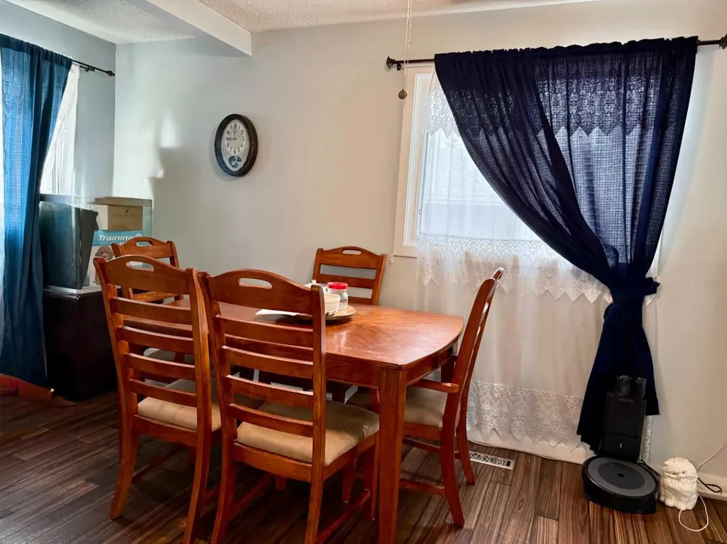 178 Hansen Drive Hinton AB T7V 1J2