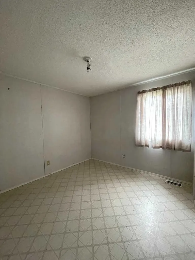 22 Dogwood Avenue High Level AB T0H 1Z0