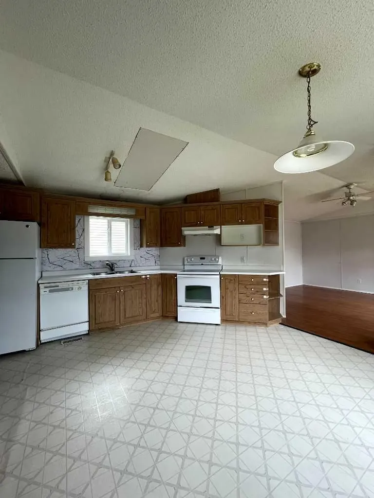 22 Dogwood Avenue High Level AB T0H 1Z0