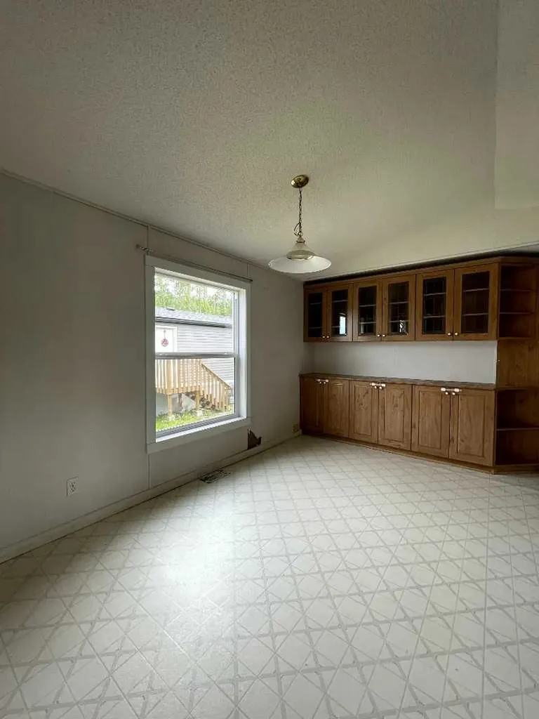 22 Dogwood Avenue High Level AB T0H 1Z0