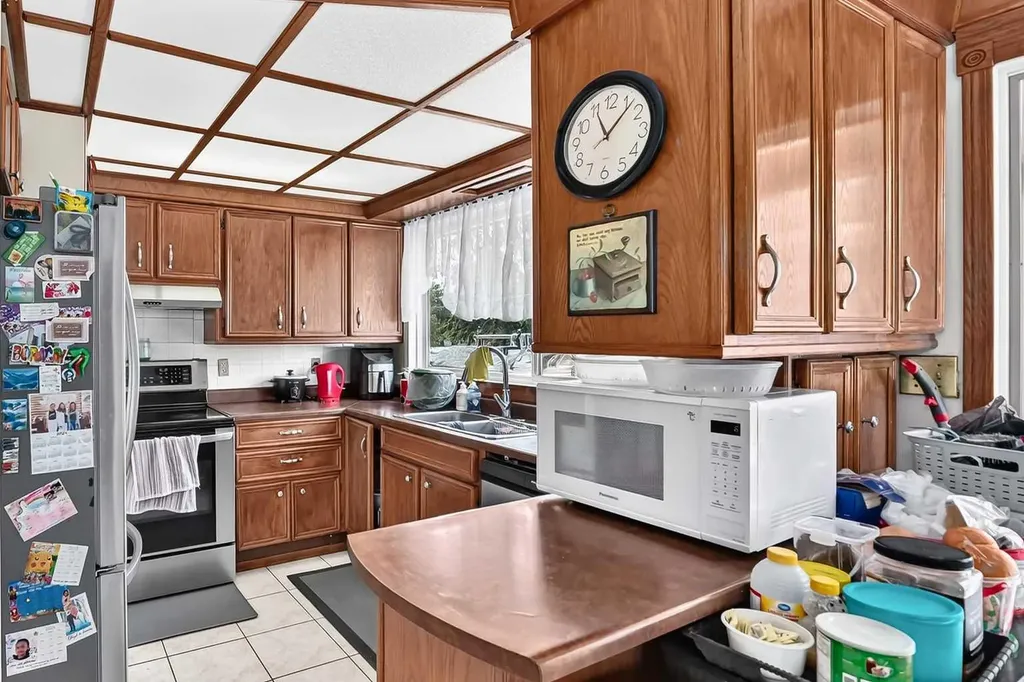 16501 106 Avenue NW Edmonton AB T5P 0X1