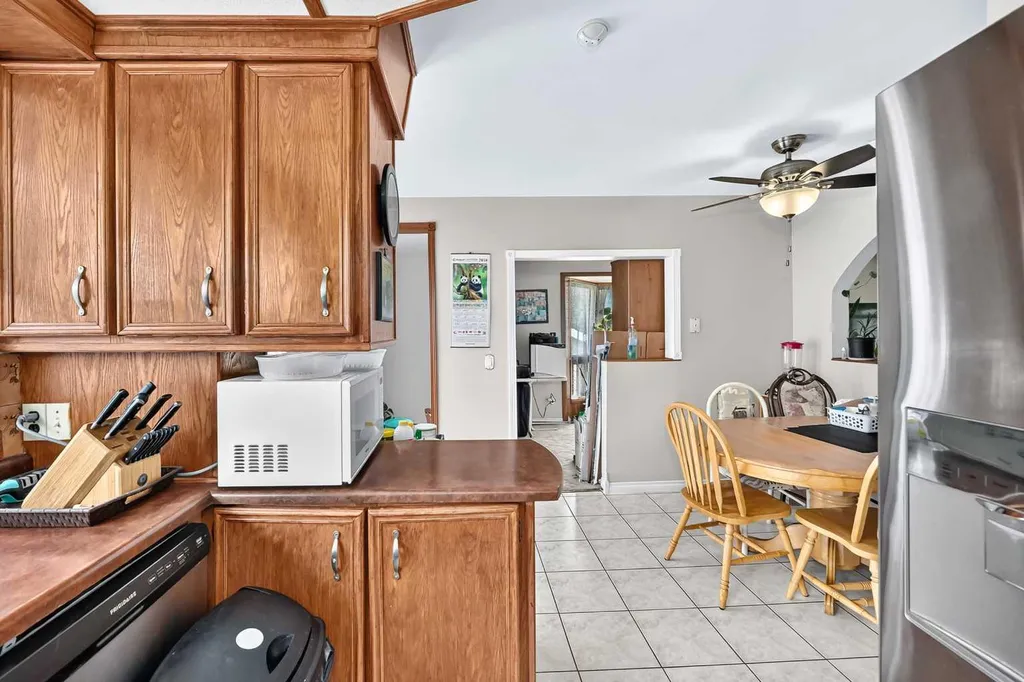 16501 106 Avenue NW Edmonton AB T5P 0X1