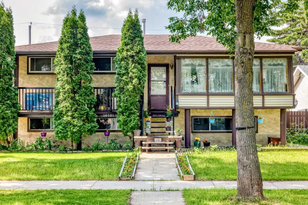 16501 106 Avenue NW Edmonton AB T5P 0X1