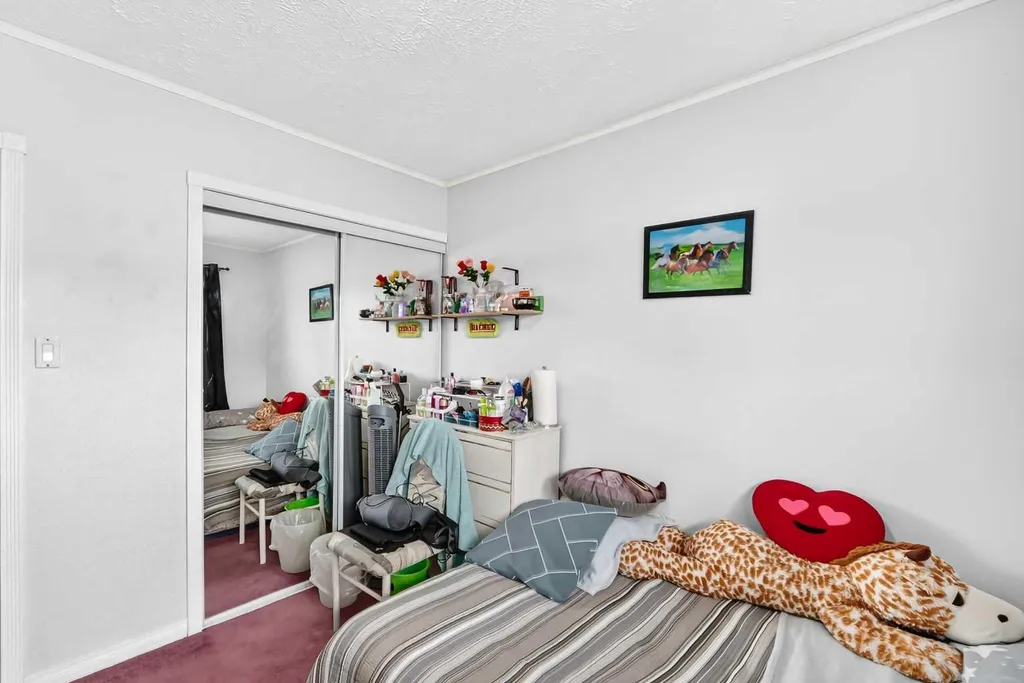 16501 106 Avenue NW Edmonton AB T5P 0X1