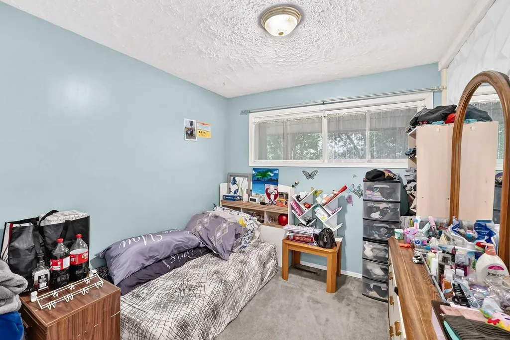16501 106 Avenue NW Edmonton AB T5P 0X1
