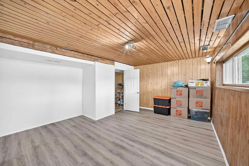16501 106 Avenue NW Edmonton AB T5P 0X1