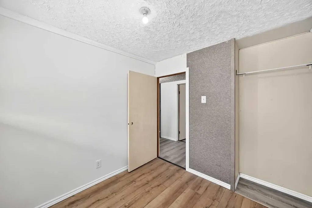 16501 106 Avenue NW Edmonton AB T5P 0X1