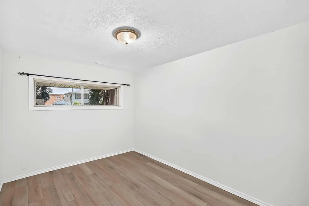 16501 106 Avenue NW Edmonton AB T5P 0X1