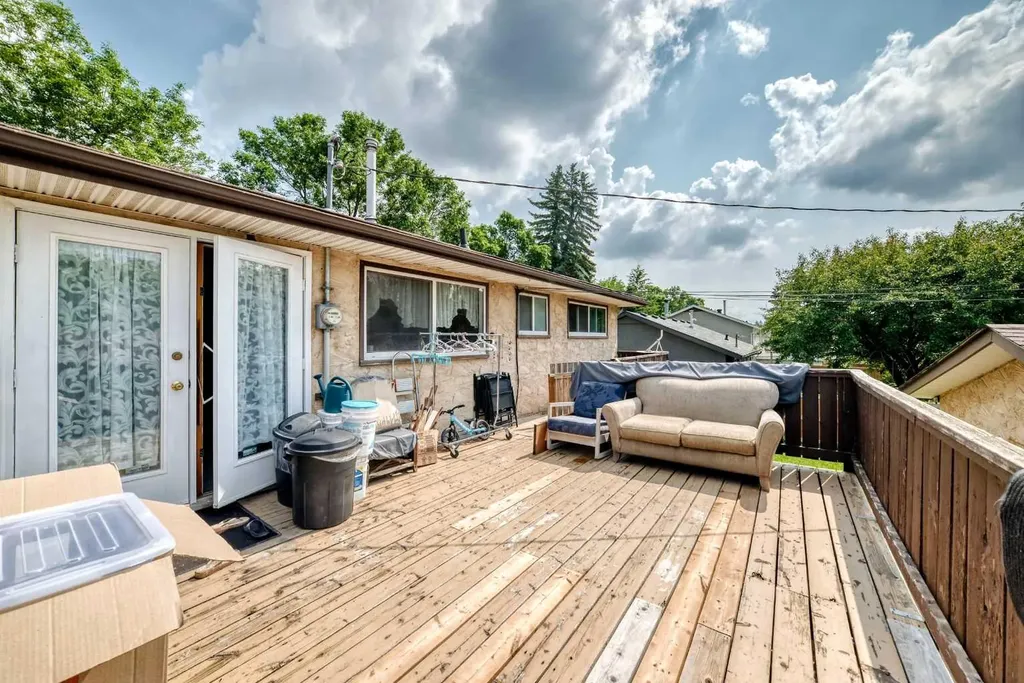 16501 106 Avenue NW Edmonton AB T5P 0X1
