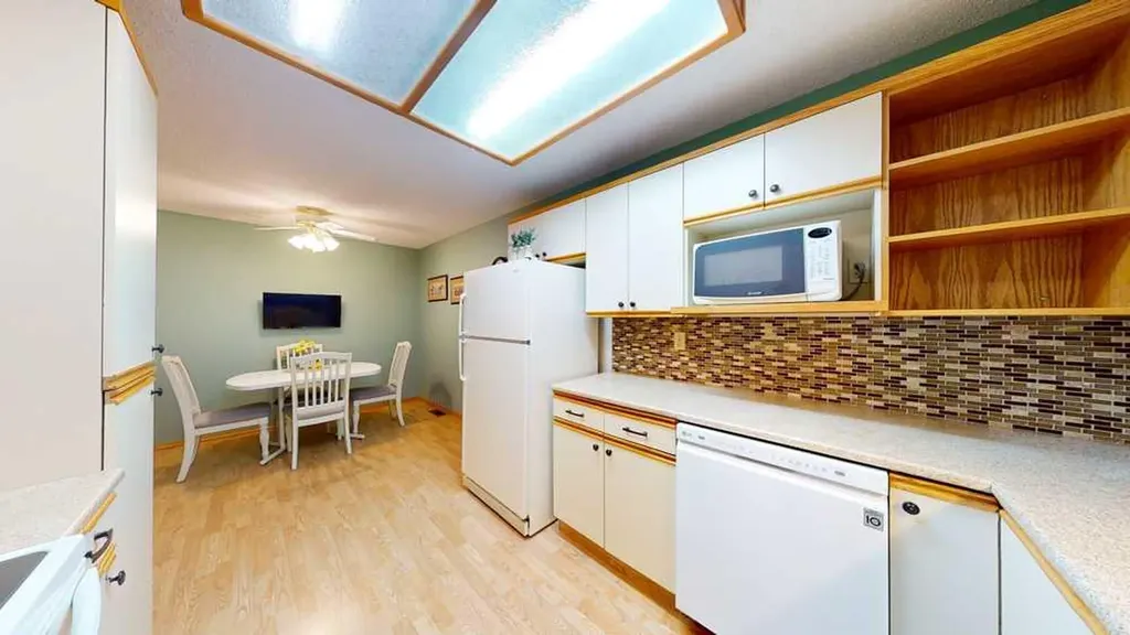 1165 16 Street NE Medicine Hat AB T1C1P7