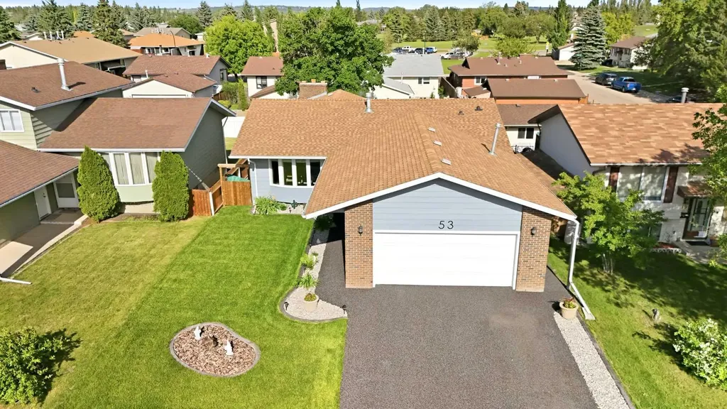 53 Card Crescent Red Deer AB T4P 2E2