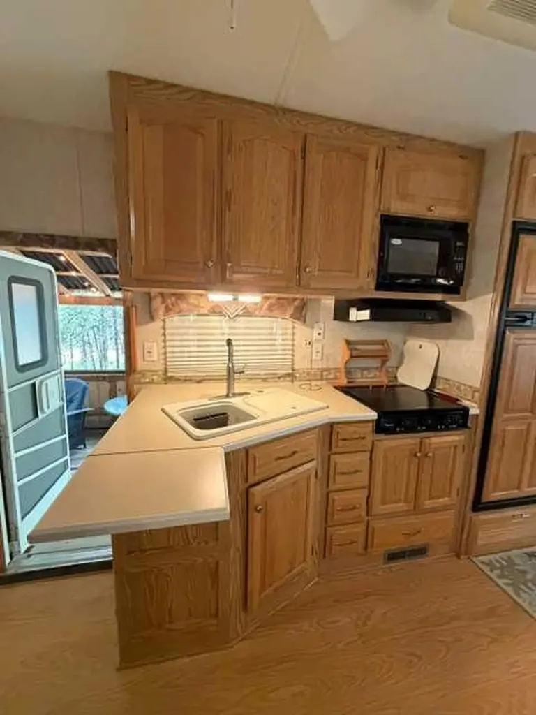 110 4 Avenue SW Sundre AB T0M 1X0