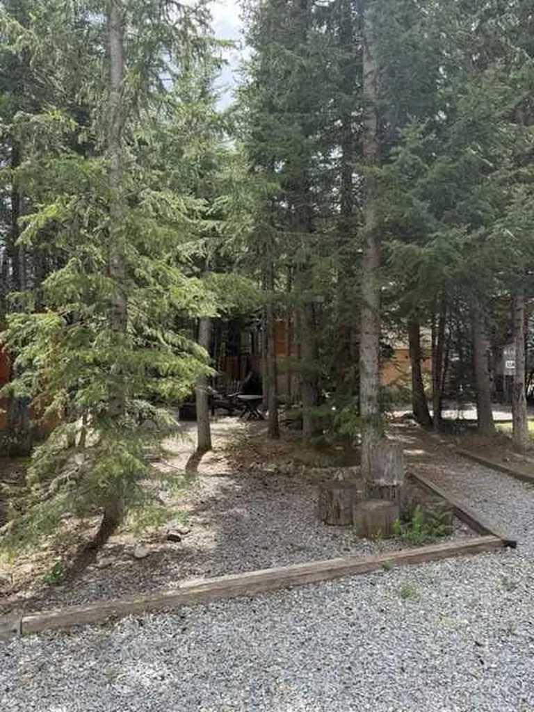 110 4 Avenue SW Sundre AB T0M 1X0