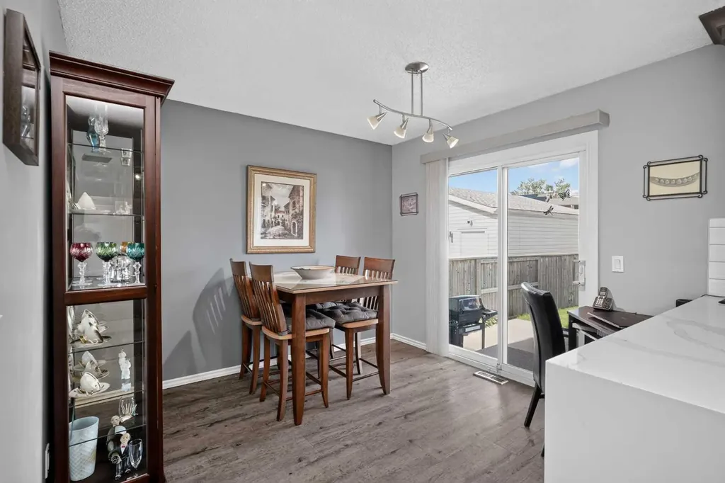 6609 Rundlehorn Drive NE Calgary AB T1Y 3T6