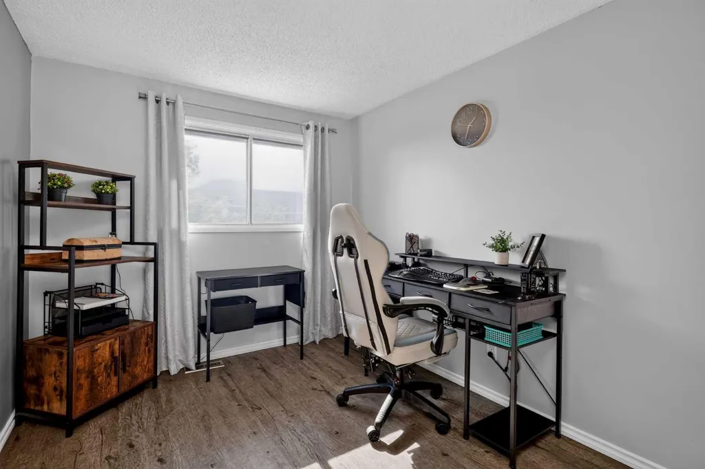 6609 Rundlehorn Drive NE Calgary AB T1Y 3T6