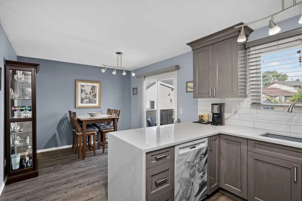6609 Rundlehorn Drive NE Calgary AB T1Y 3T6