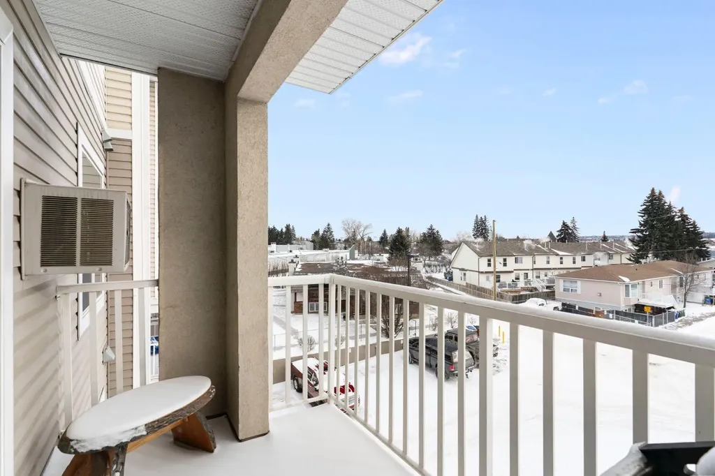 128 Centre Avenue Cochrane AB T4C 1Z4