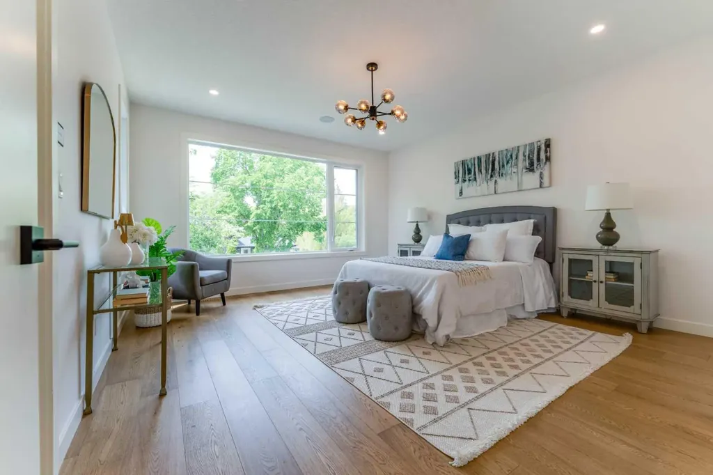 90 Hartford Road NW Calgary AB T2K 2A5