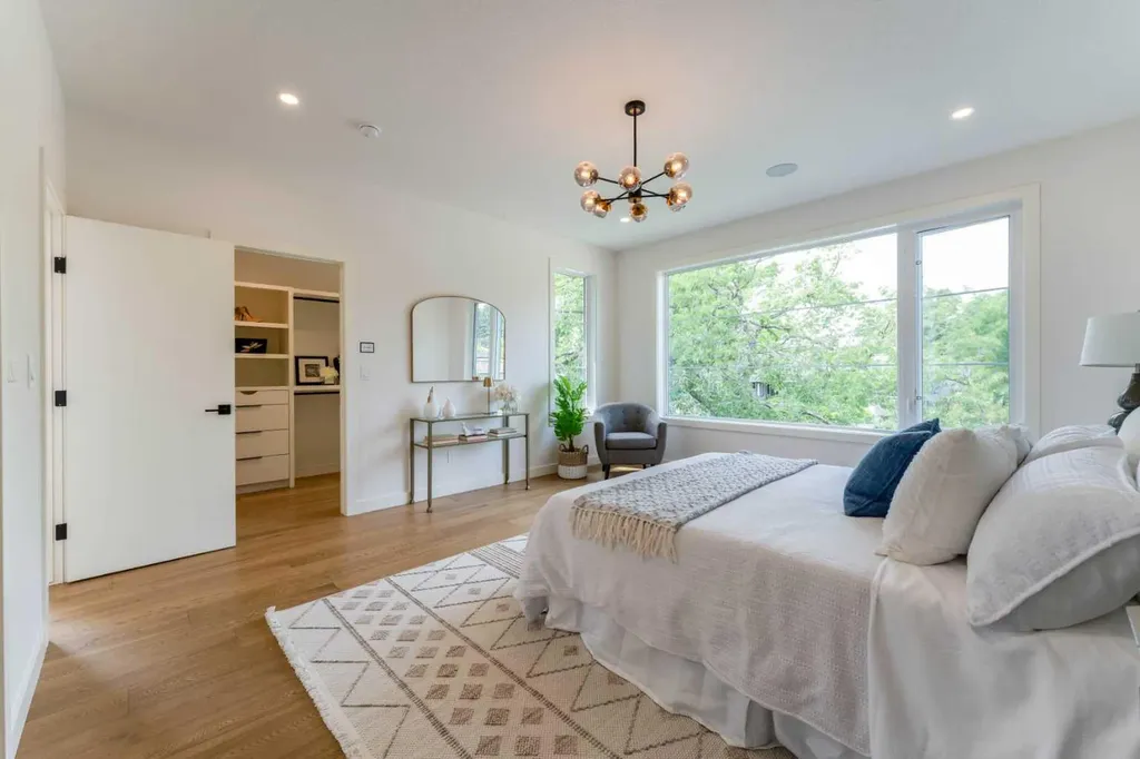 90 Hartford Road NW Calgary AB T2K 2A5