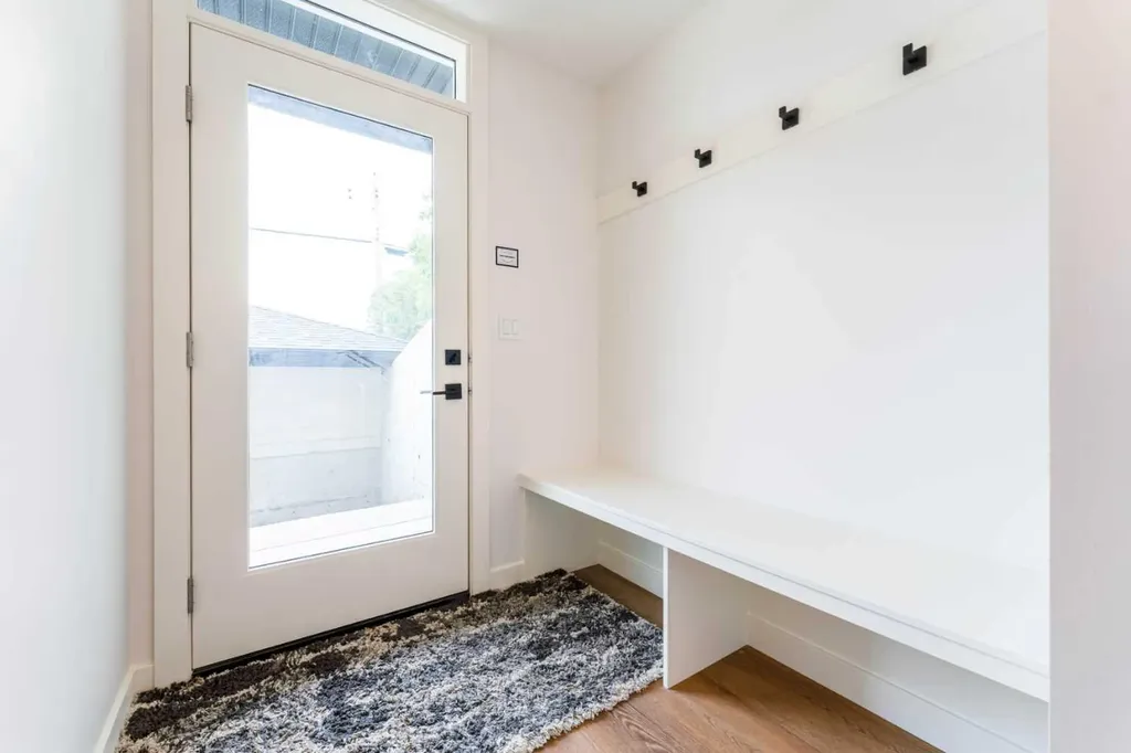 90 Hartford Road NW Calgary AB T2K 2A5