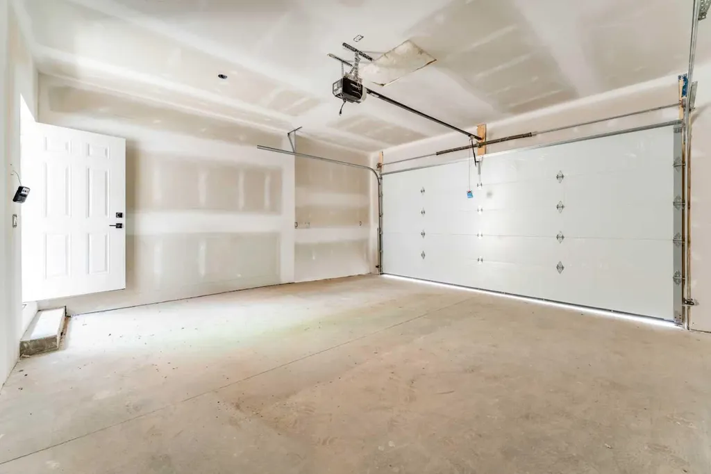 90 Hartford Road NW Calgary AB T2K 2A5