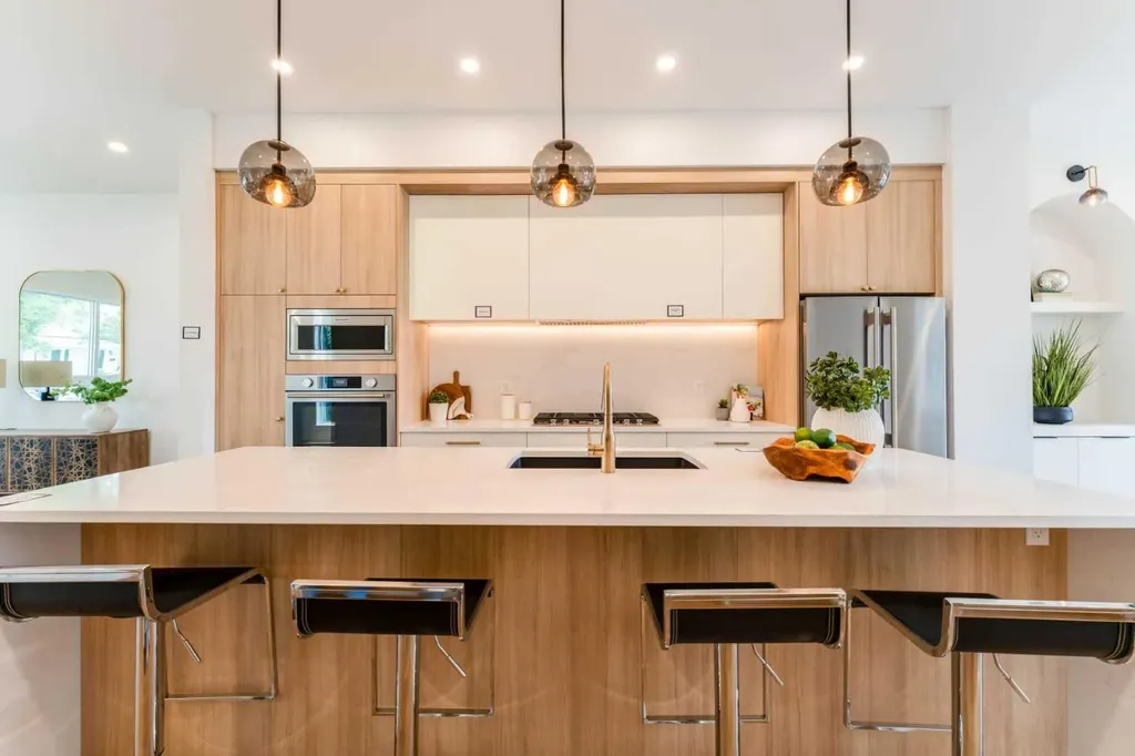 90 Hartford Road NW Calgary AB T2K 2A5