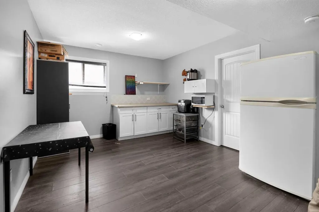 6414 112 Street Grande Prairie AB T8W0J8