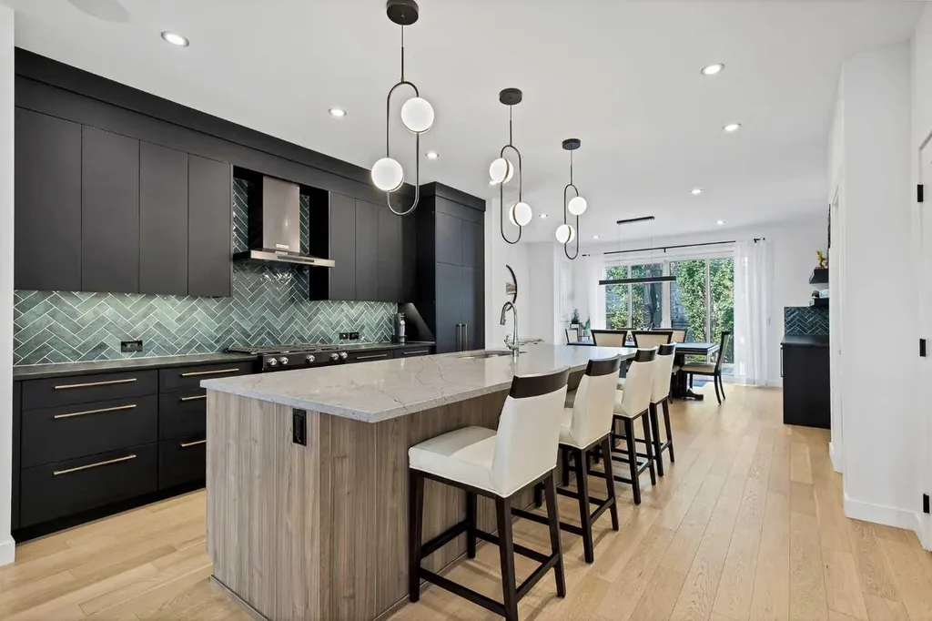 44 Timberline Way SW Calgary AB T3H0W3