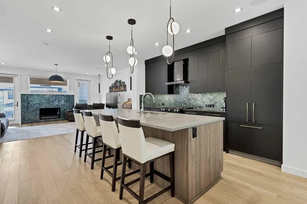 44 Timberline Way SW Calgary AB T3H0W3