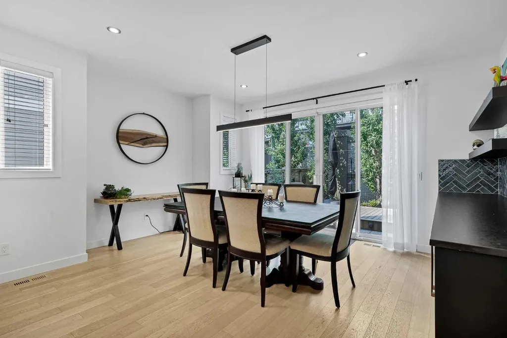 44 Timberline Way SW Calgary AB T3H0W3
