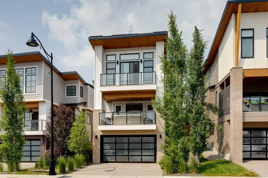 44 Timberline Way SW Calgary AB T3H0W3