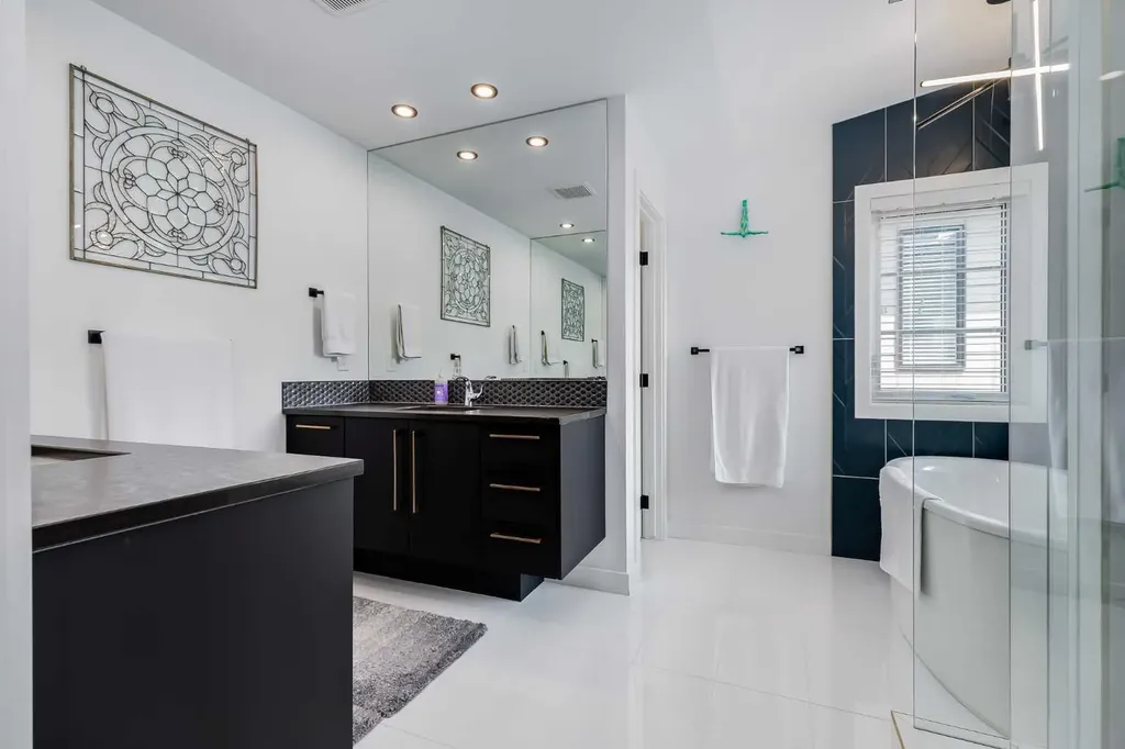 44 Timberline Way SW Calgary AB T3H0W3