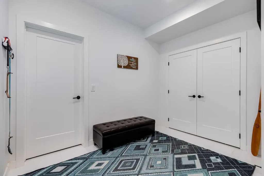 44 Timberline Way SW Calgary AB T3H0W3
