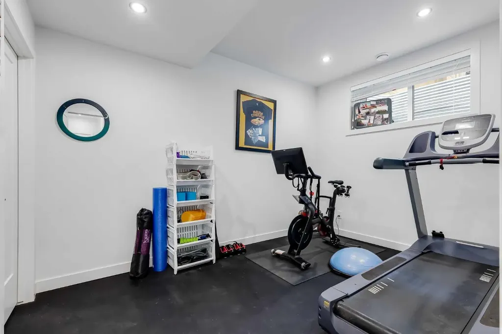 44 Timberline Way SW Calgary AB T3H0W3
