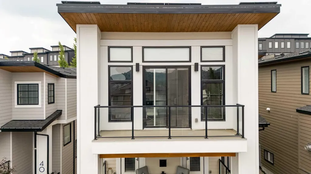 44 Timberline Way SW Calgary AB T3H0W3