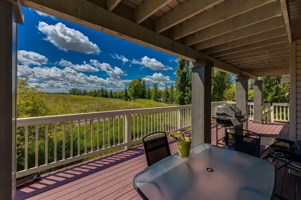 515 Crystal Green Mews Okotoks AB T1S 2K6