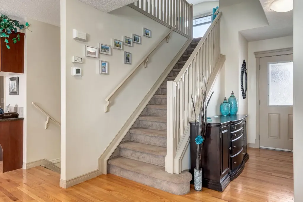 515 Crystal Green Mews Okotoks AB T1S 2K6