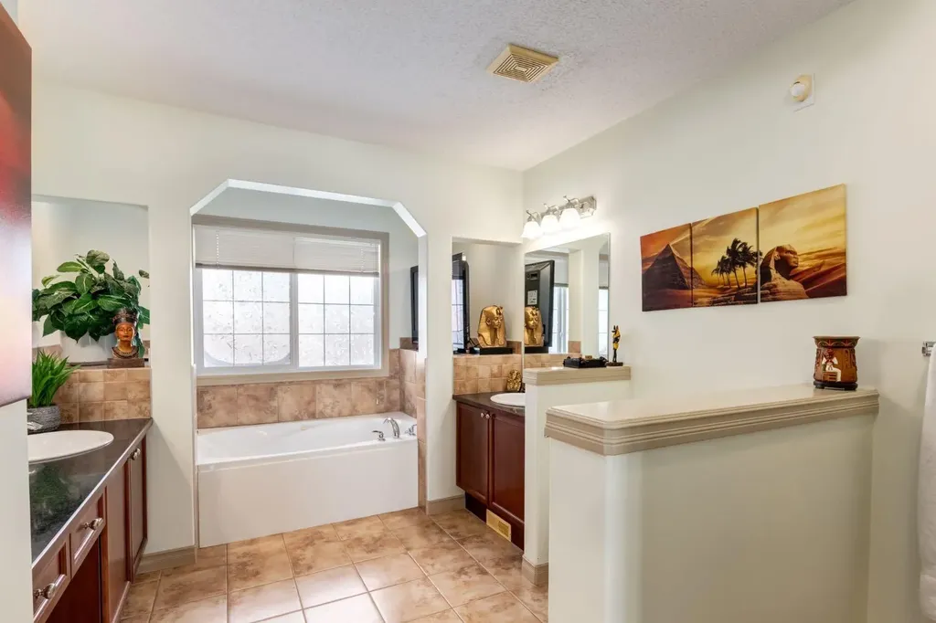 515 Crystal Green Mews Okotoks AB T1S 2K6