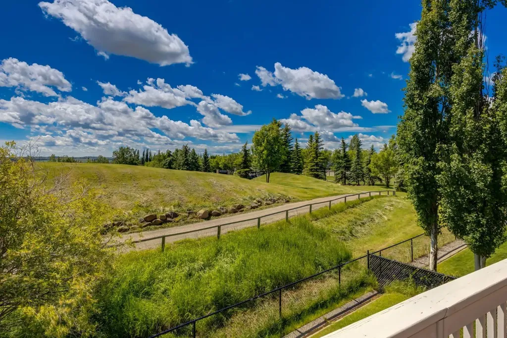 515 Crystal Green Mews Okotoks AB T1S 2K6