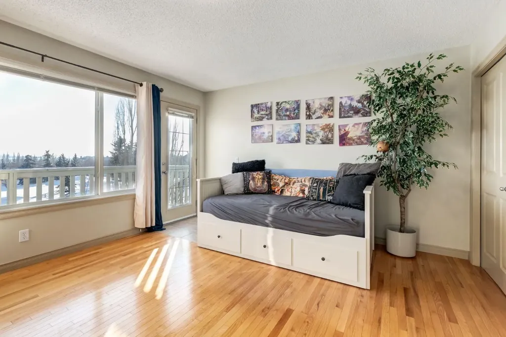 515 Crystal Green Mews Okotoks AB T1S 2K6