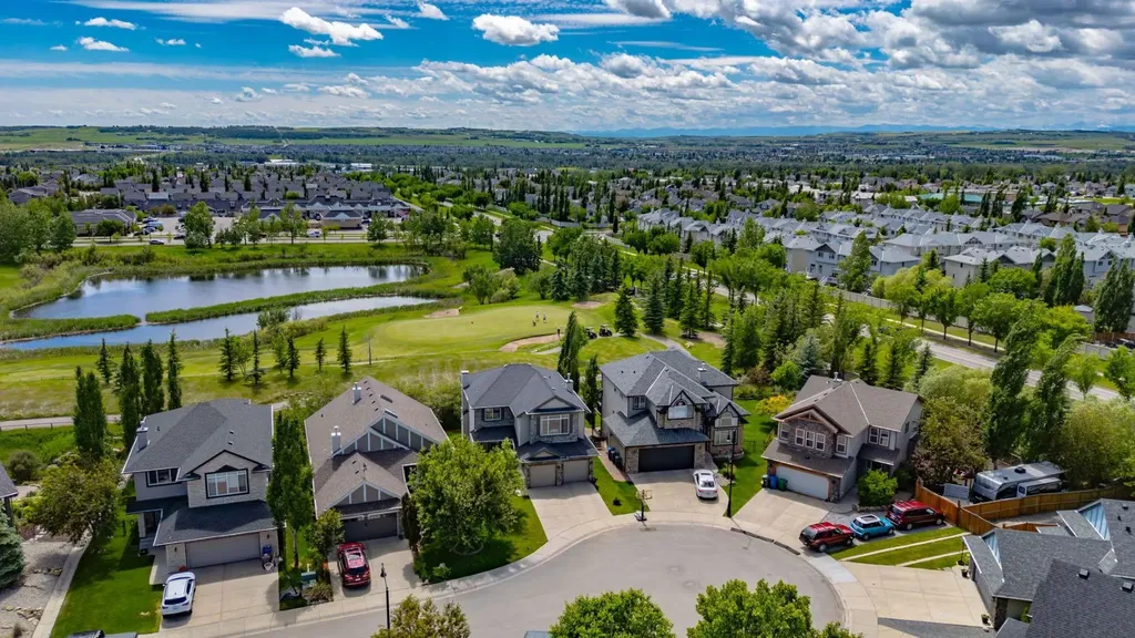 515 Crystal Green Mews Okotoks AB T1S 2K6