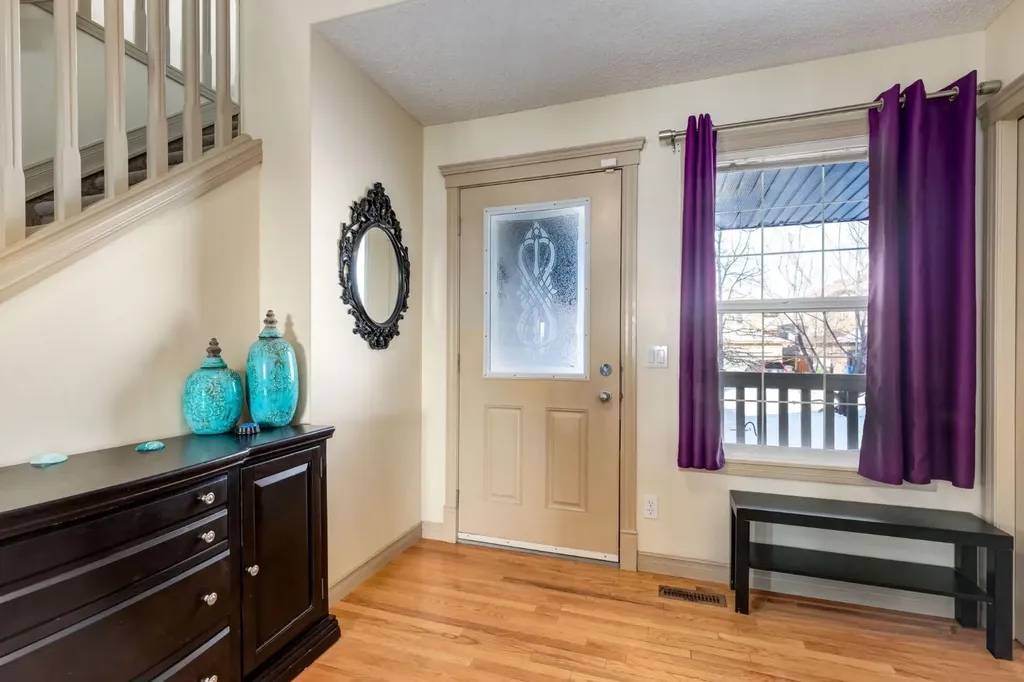 515 Crystal Green Mews Okotoks AB T1S 2K6