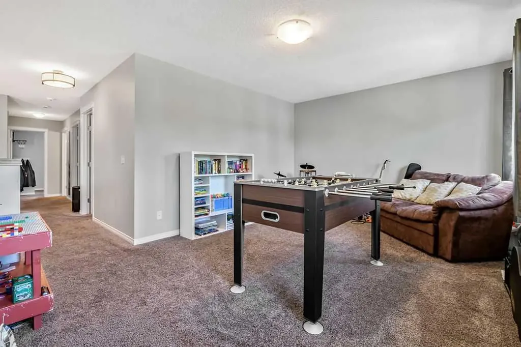 1034 Ranch Road Okotoks AB T1S 0E4